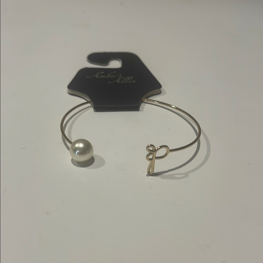 Elegant Gold Pearl Bracelet initial P
